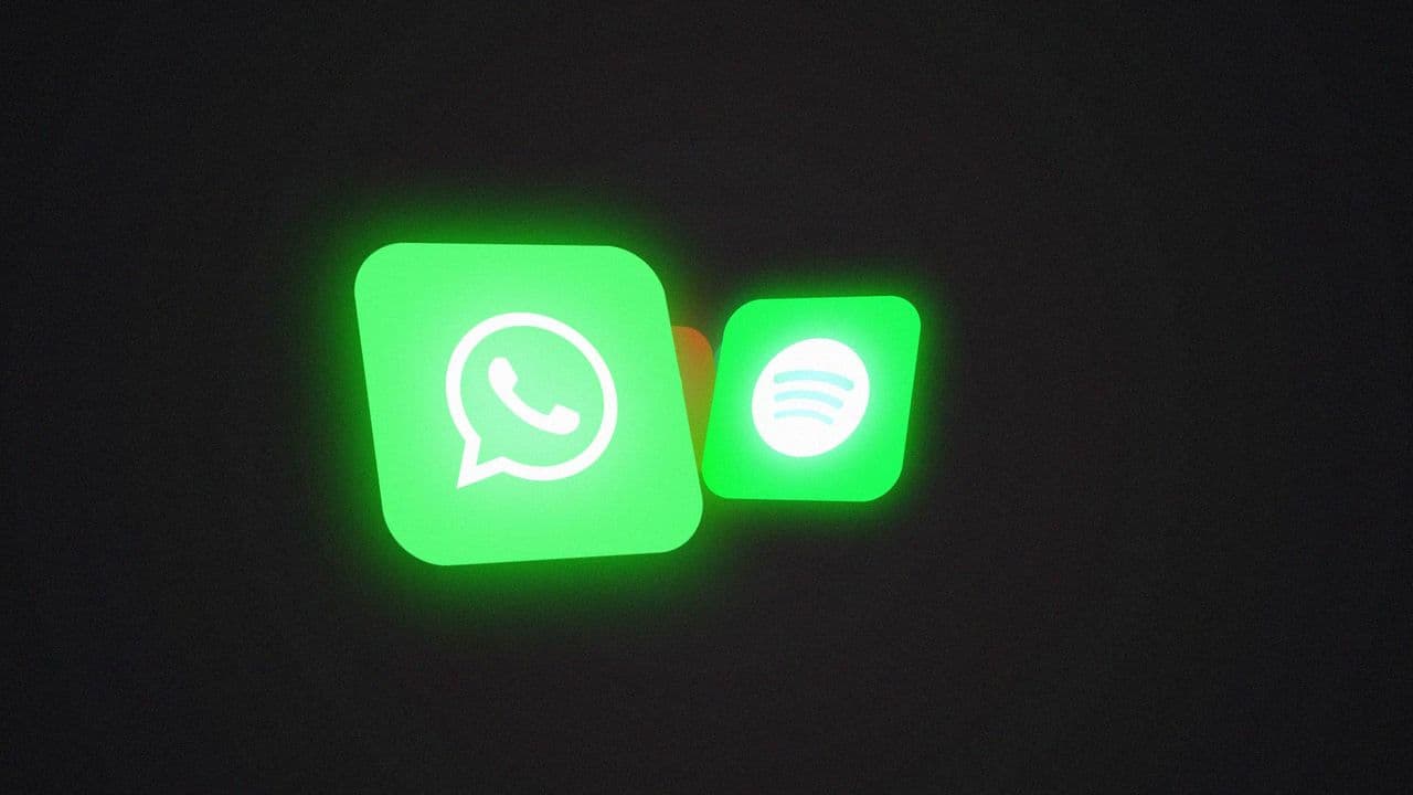 6 Logo Pop-Up Animation with Final Logo Reveal | Clean App Intro Effect
